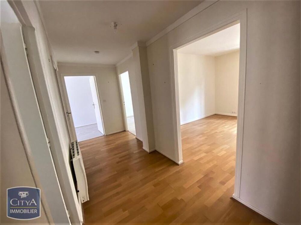 EXCLUSIVITÉ - APPARTEMENT 3 PIÈCES AVEC BALCON En locati....