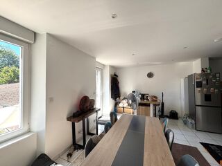  Appartement à louer 3 pièces 60 m²