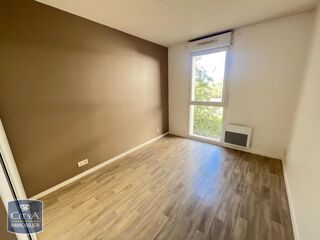  Appartement à louer 3 pièces 60 m²