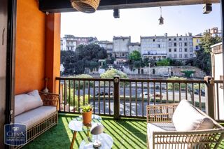  Appartement à louer 3 pièces 121 m²
