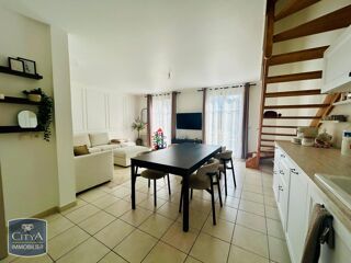  Maison à louer 4 pièces 74 m²