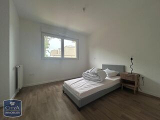  Appartement à louer 3 pièces 73 m²