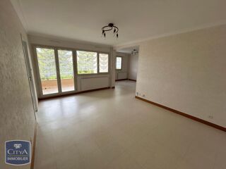  Appartement à louer 4 pièces 97 m²