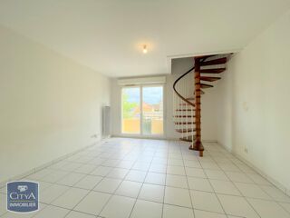  Appartement à louer 2 pièces 44 m²