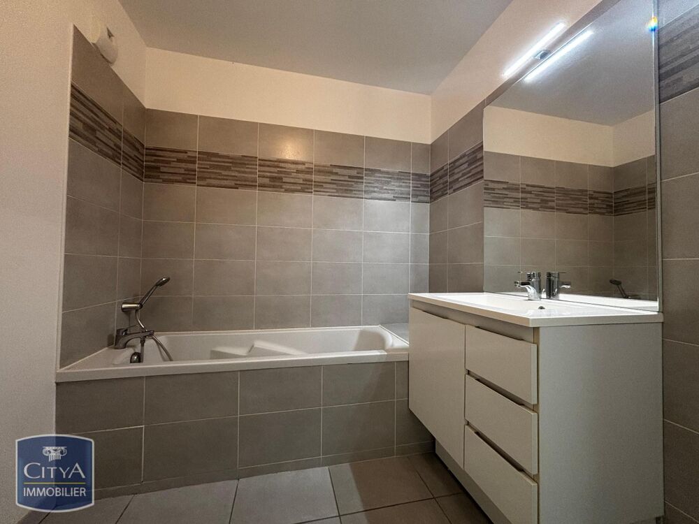 location Appartement - 3 pièce(s) - 60 m² Bouc-Bel-Air (13320)