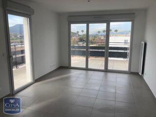  Appartement à louer 3 pièces 63 m²