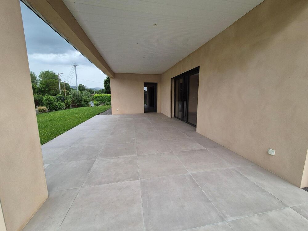 location Maison - 5 pièce(s) - 140 m² Saint-Maurice-de-Satonnay (71260)
