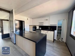  Appartement à louer 4 pièces 92 m²