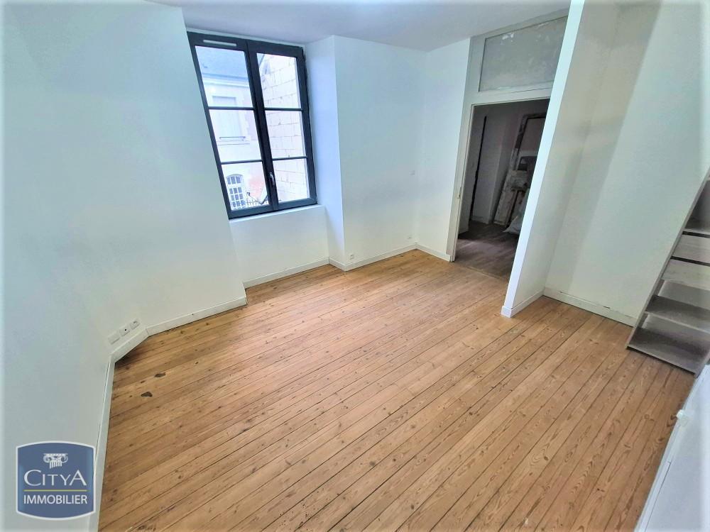 location Appartement - 4 pièce(s) - 89 m² Chinon (37500)