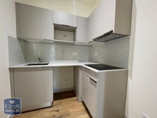  Appartement à louer 3 pièces 79 m²