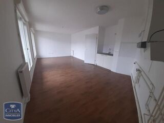  Appartement à louer 4 pièces 75 m²