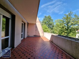  Appartement à louer 4 pièces 95 m²