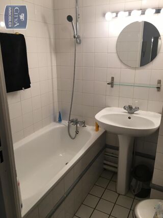  Appartement à louer 1 pièce 31 m²