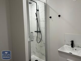  Appartement à louer 4 pièces 78 m²