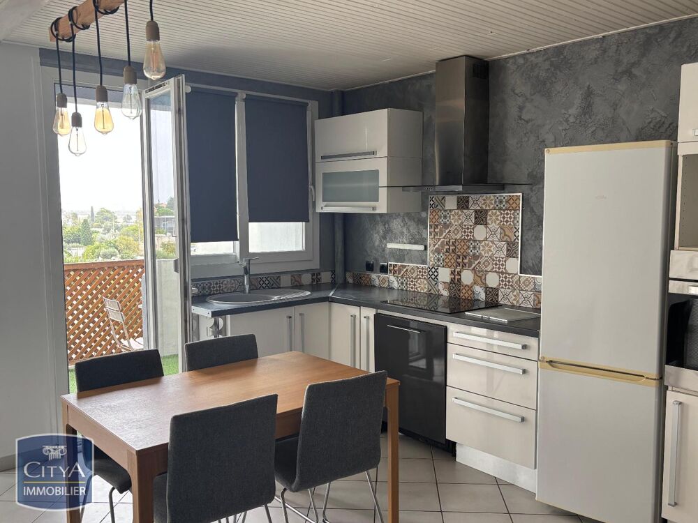 À LOUER : Appartement T3 meublé, spacieux et lumineux, i....