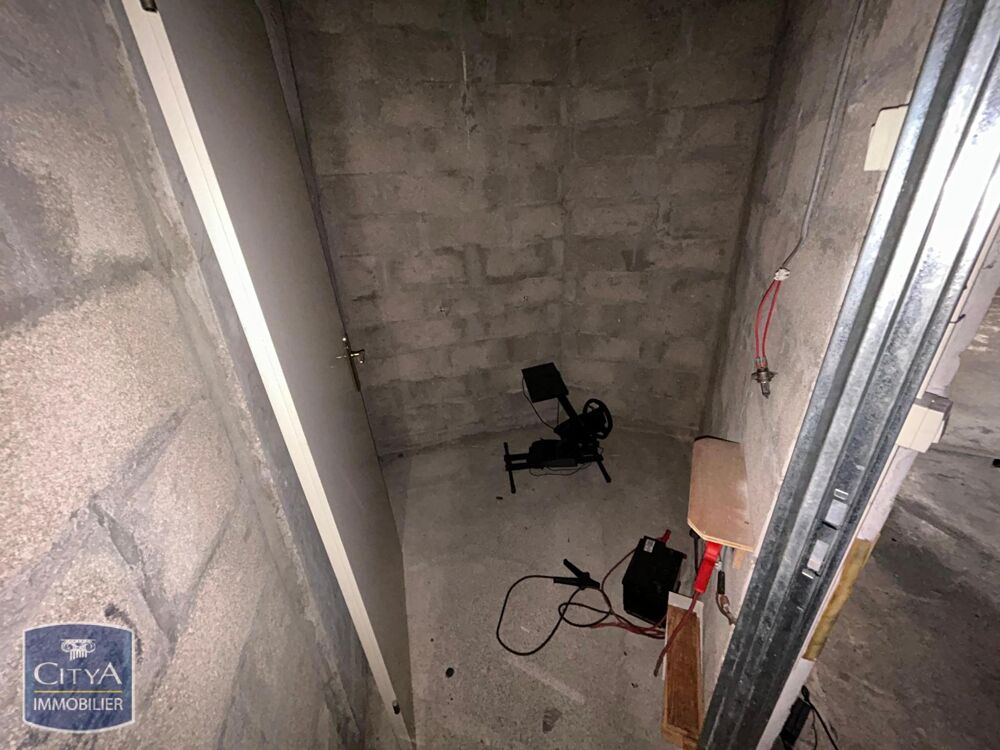 location Parking / Garage Trappes (78190)
