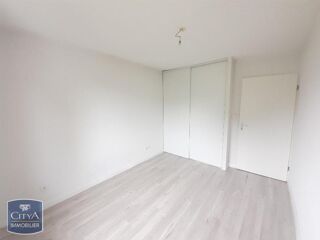 Appartement à louer 2 pièces 45 m²