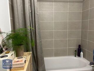  Appartement à louer 3 pièces 65 m²