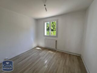  Appartement à louer 3 pièces 72 m²