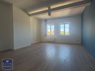  Appartement à louer 1 pièce 32 m²
