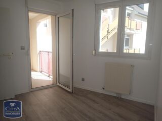  Appartement à louer 3 pièces 66 m²