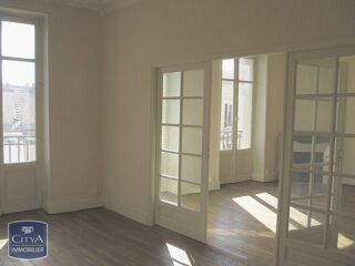  Appartement à louer 4 pièces 68 m²