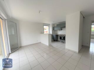 location Appartement - 3 pièce(s) - 53 m² Castelnau-d'Estrétefonds (31620)