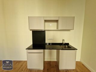  Appartement à louer 3 pièces 64 m²