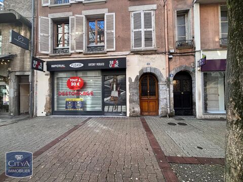 Local commercial situ&eacute; 30 Rue Saint Jacques, en hyper... 1960 38000 Grenoble