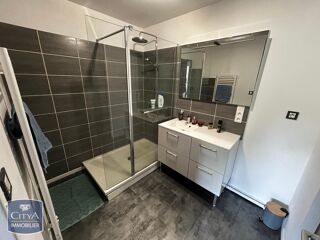  Appartement à louer 2 pièces 46 m²