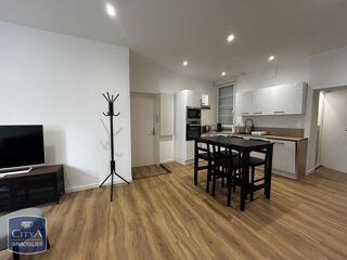  Appartement � louer 4 pi�ces 80 m�