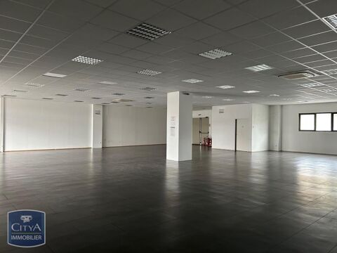 A LOUER - LOCAL AU PRIVILEGE 296,24 m2 Situ&eacute; dans la ... 2940 24000 Perigueux