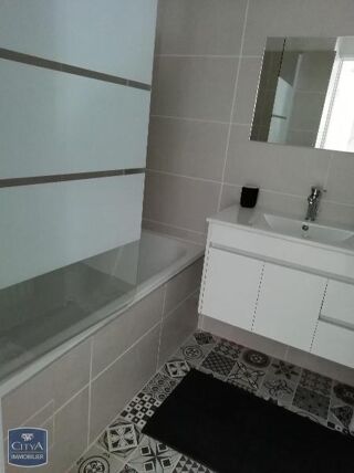 Appartement à louer 2 pièces 31 m²