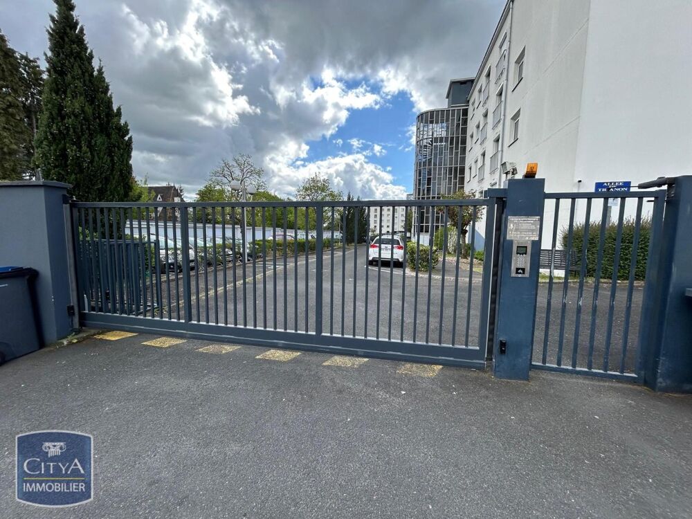 location Parking / Garage Tours (37100)