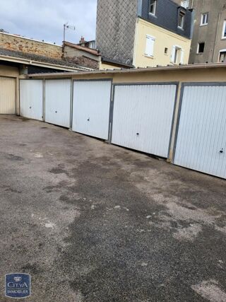  Parking / Garage à louer 11 m²