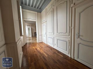  Appartement à louer 3 pièces 102 m²