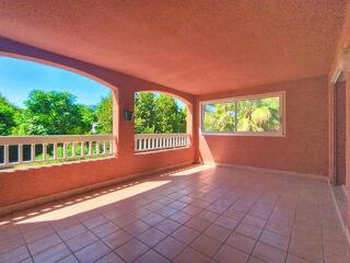  Appartement à louer 3 pièces 80 m²