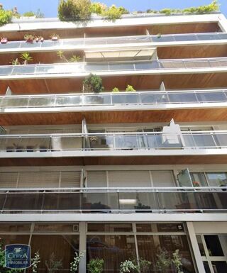  Parking / Garage � louer 