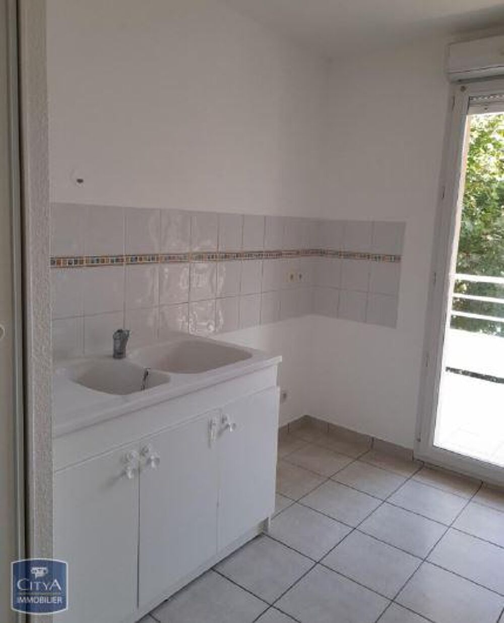 À LOUER : Appartement rénové T3 à CLUSES, 74300 Appartem....