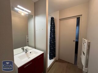  Appartement à louer 2 pièces 27 m²