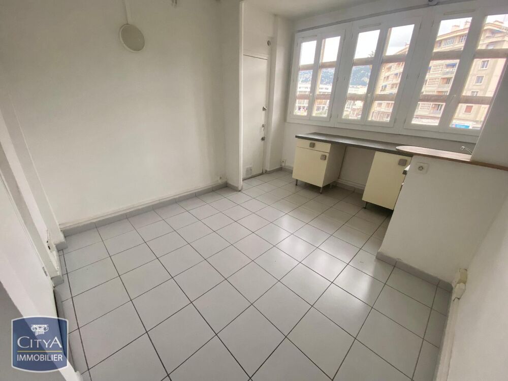 location Appartement - 2 pièce(s) - 30 m² Toulon (83000)