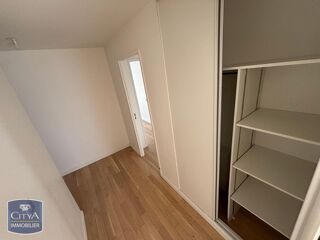  Appartement à louer 3 pièces 69 m²