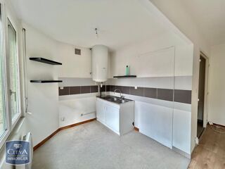  Appartement à louer 4 pièces 65 m²