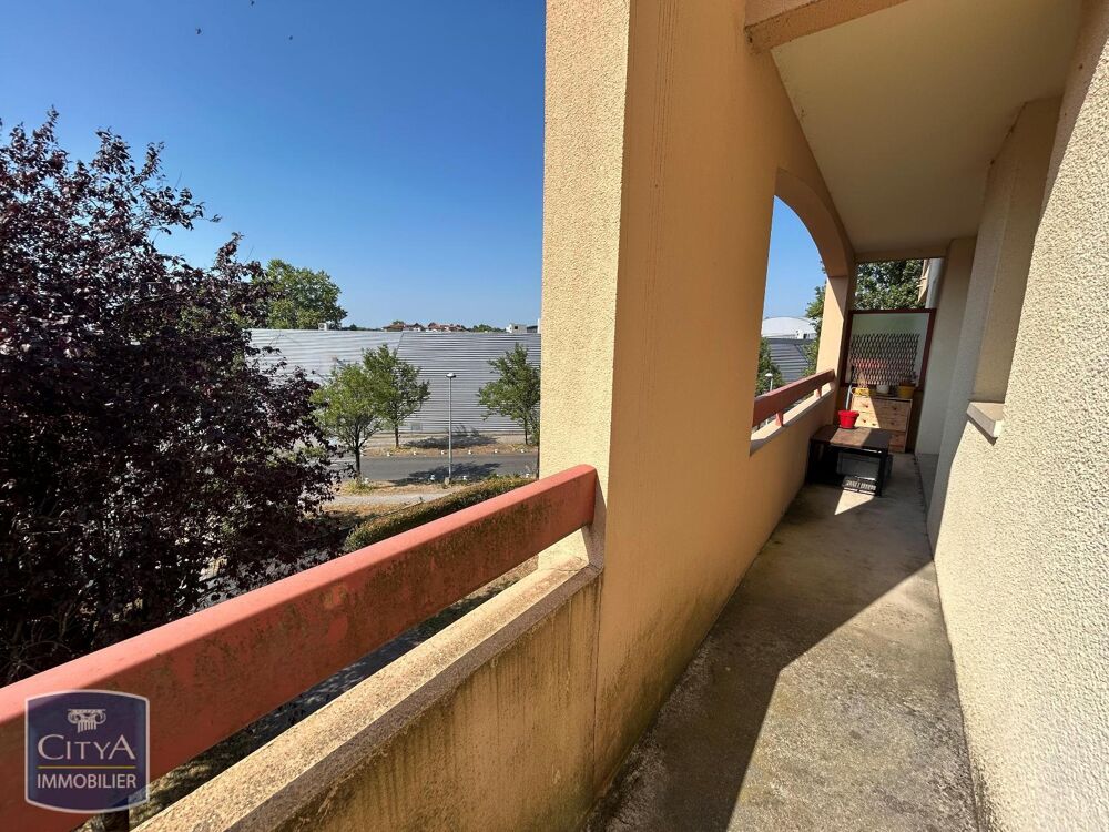 À LOUER : Appartement T2 situé à Pau, dans le code posta....
