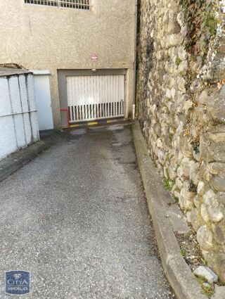  Parking / Garage � louer 