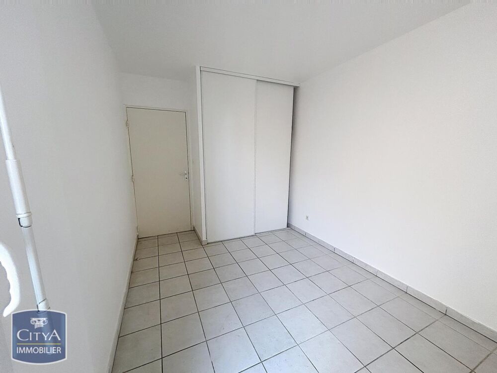 location Appartement - 2 pièce(s) - 33 m² Nîmes (30000)