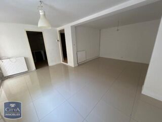 Appartement à louer 4 pièces 86 m²