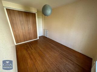 Maison à louer 6 pièces 170 m²
