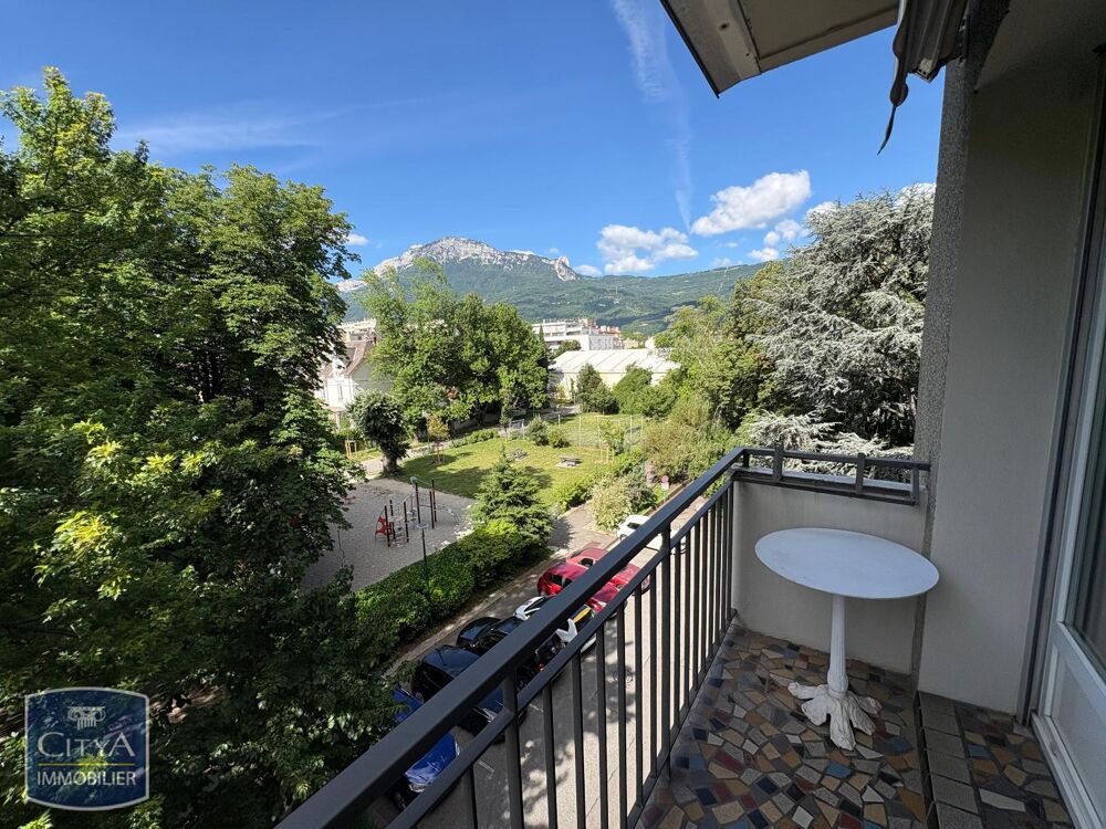 À LOUER : Appartement de type 2P+C meublé situé dans le ....