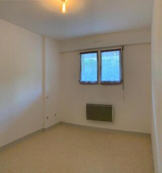  Appartement à louer 2 pièces 42 m²